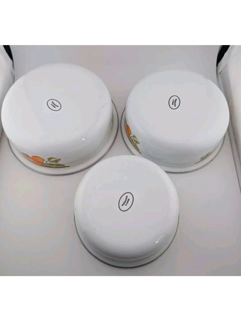 Vintage Metal Nesting Bowl Set Fruit Strawberries Peaches White Bowls